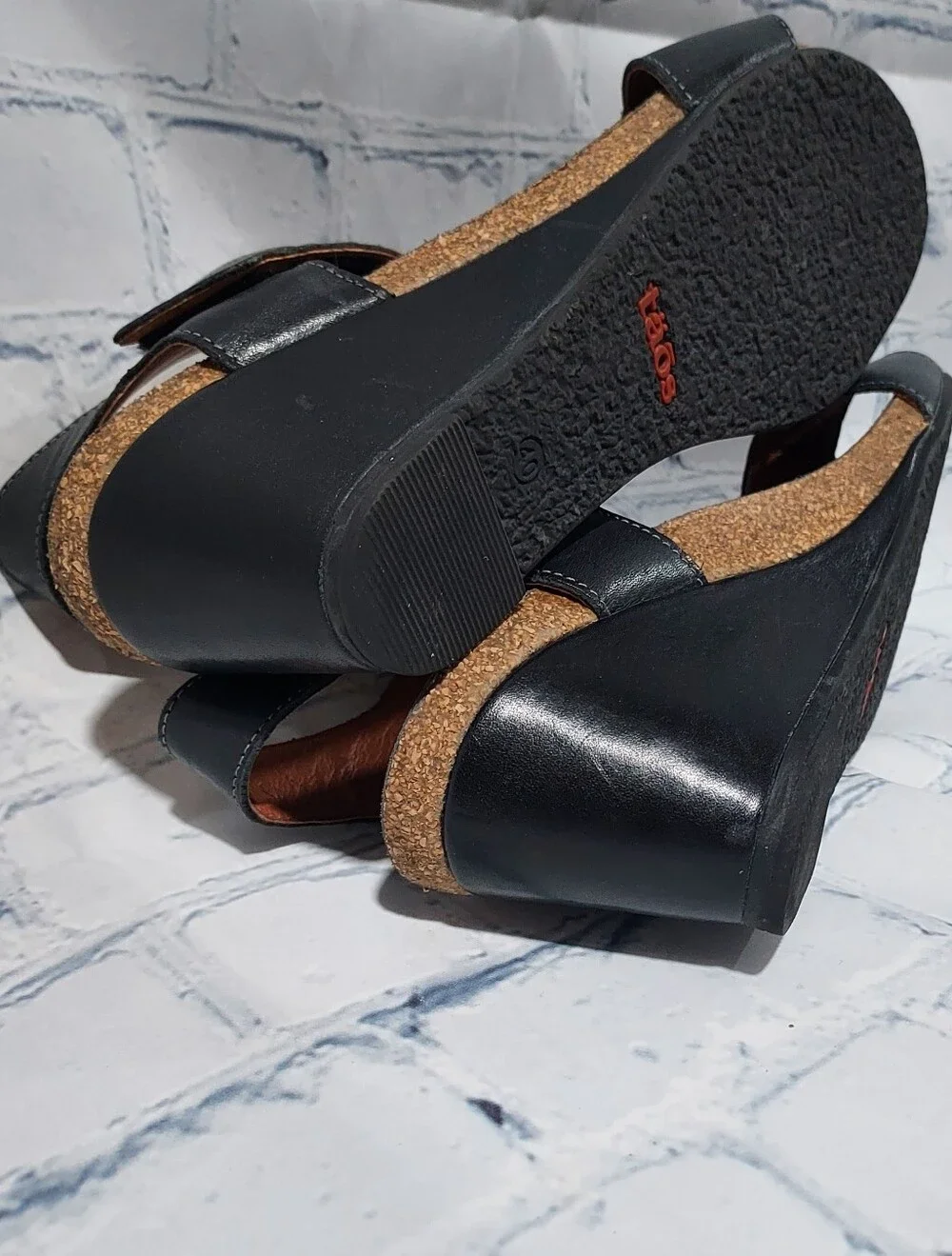 TAOS Carousel Wedge Comfort Sandal Leather Minimal Capsule 9-9.5  EU 40 Black